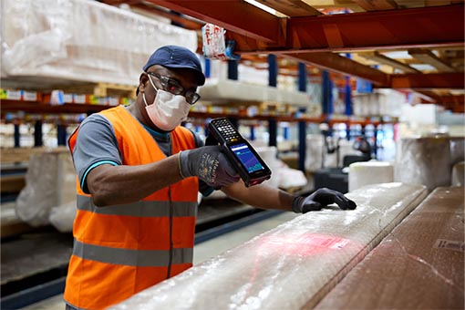 logistique-usine-francaise-les-menuiseries-francaises
